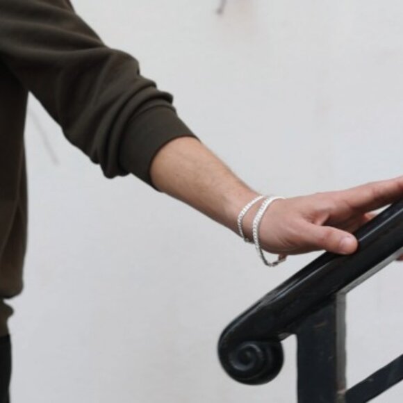 Sterling Silver Cuban Link Bracelet Classic Elegant Unisex Minimal Chic - Picture 8 of 8